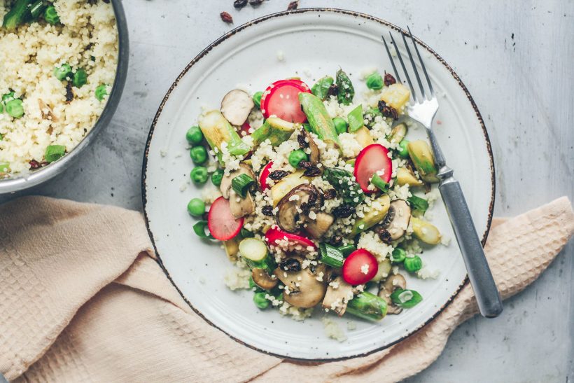 Asparagus and sea buckthorn berry salad recipe