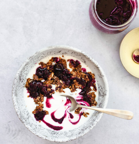 Blueberry compote recipe with yogurt and granola